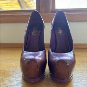 YSL (Yves Saint Laurent) Pumps
